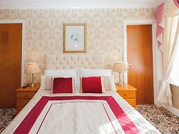The Elmington Hotel