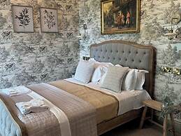 The Hunting Lodge