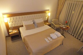 Park Royal Hotel
