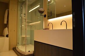 Restaurant, Hotel & Spa Savarin