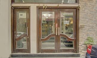 Treebo Rockwell Plaza