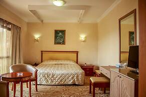 The City Royal Resort Hotel