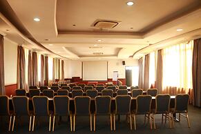 The City Royal Resort Hotel