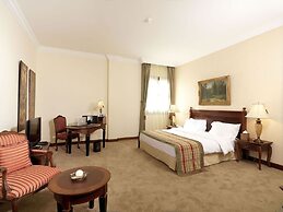 Le Patio Boutique Hotel