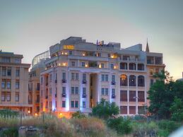 Le Patio Boutique Hotel