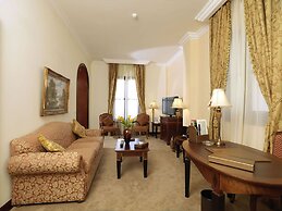 Le Patio Boutique Hotel