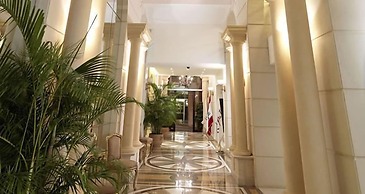 Le Patio Boutique Hotel