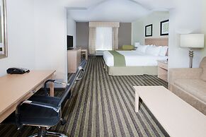 Holiday Inn Express Hotel & Suites Alvarado by IHG