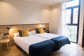 Hotel Adonis Capital