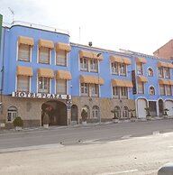Hotel Plaza Manjon