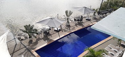 Chantillys on the Bay