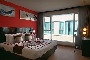 Boss Suites Nana Hotel