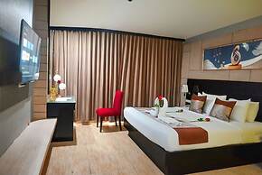 Boss Suites Nana Hotel