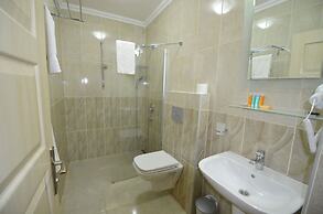 Hotel Cachet Adults Only