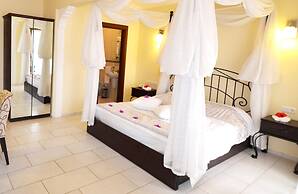 Hotel Cachet Adults Only