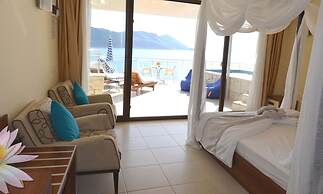 Hotel Cachet Adults Only