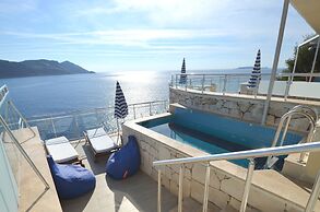 Hotel Cachet Adults Only