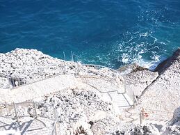 Hotel Cachet Adults Only