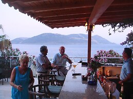 Hotel Cachet Adults Only