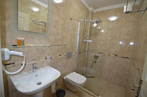 Hotel Cachet Adults Only