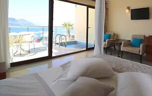 Hotel Cachet Adults Only