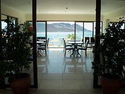 Hotel Cachet Adults Only