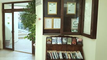 Hotel Cachet Adults Only