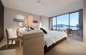 Toba Hotel International