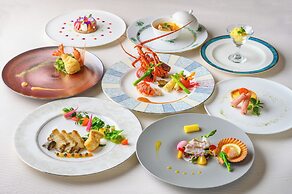 Toba Hotel International