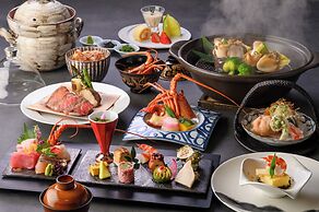 Toba Hotel International