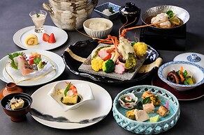 Toba Hotel International