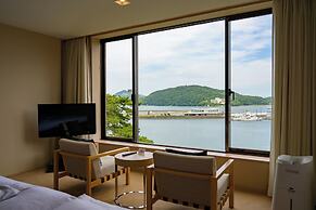 Toba Hotel International