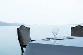 Toba Hotel International