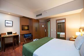 Golden Tulip Porto Vitória