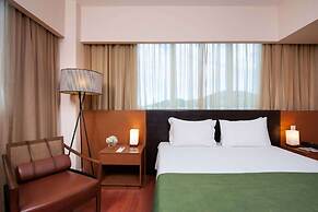 Golden Tulip Porto Vitória