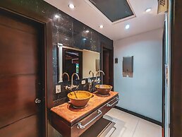 Hotel Charlotte Suite 26