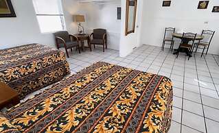 Floating Sea Cove Resort & Marina