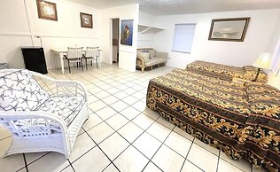 Floating Sea Cove Resort & Marina