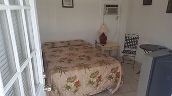 Floating Sea Cove Resort & Marina