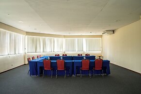 Dom Pedro Laguna Beach Resort & Golf by WAM Experience