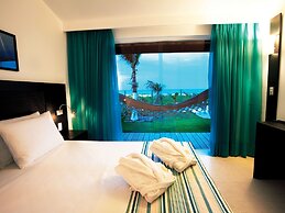 Dom Pedro Laguna Beach Resort & Golf by WAM Experience