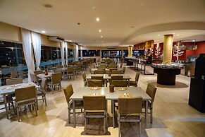 Dom Pedro Laguna Beach Resort & Golf by WAM Experience