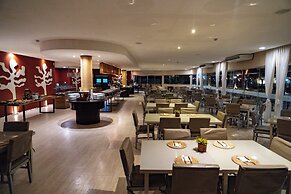 Dom Pedro Laguna Beach Resort & Golf by WAM Experience