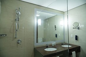 Dom Pedro Laguna Beach Resort & Golf by WAM Experience