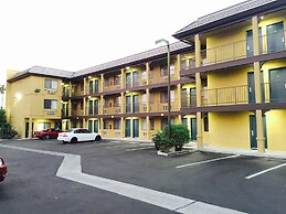 Simply Home Inn & Suites
