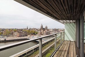 DoubleTree by Hilton Amsterdam Centraal Station
