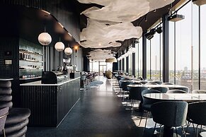 DoubleTree by Hilton Amsterdam Centraal Station