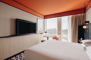 DoubleTree by Hilton Amsterdam Centraal Station