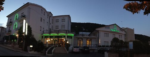 Hotel Fini