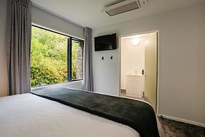 Haka House Franz Josef